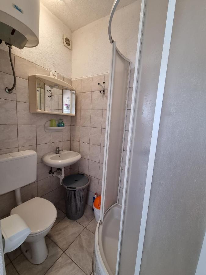 Apartments Vanja Skara Biograd Biograd Na Moru Ngoại thất bức ảnh