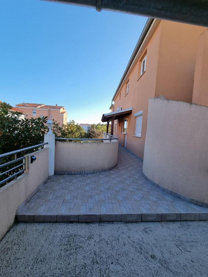 Apartments Vanja Skara Biograd Biograd Na Moru Phòng bức ảnh