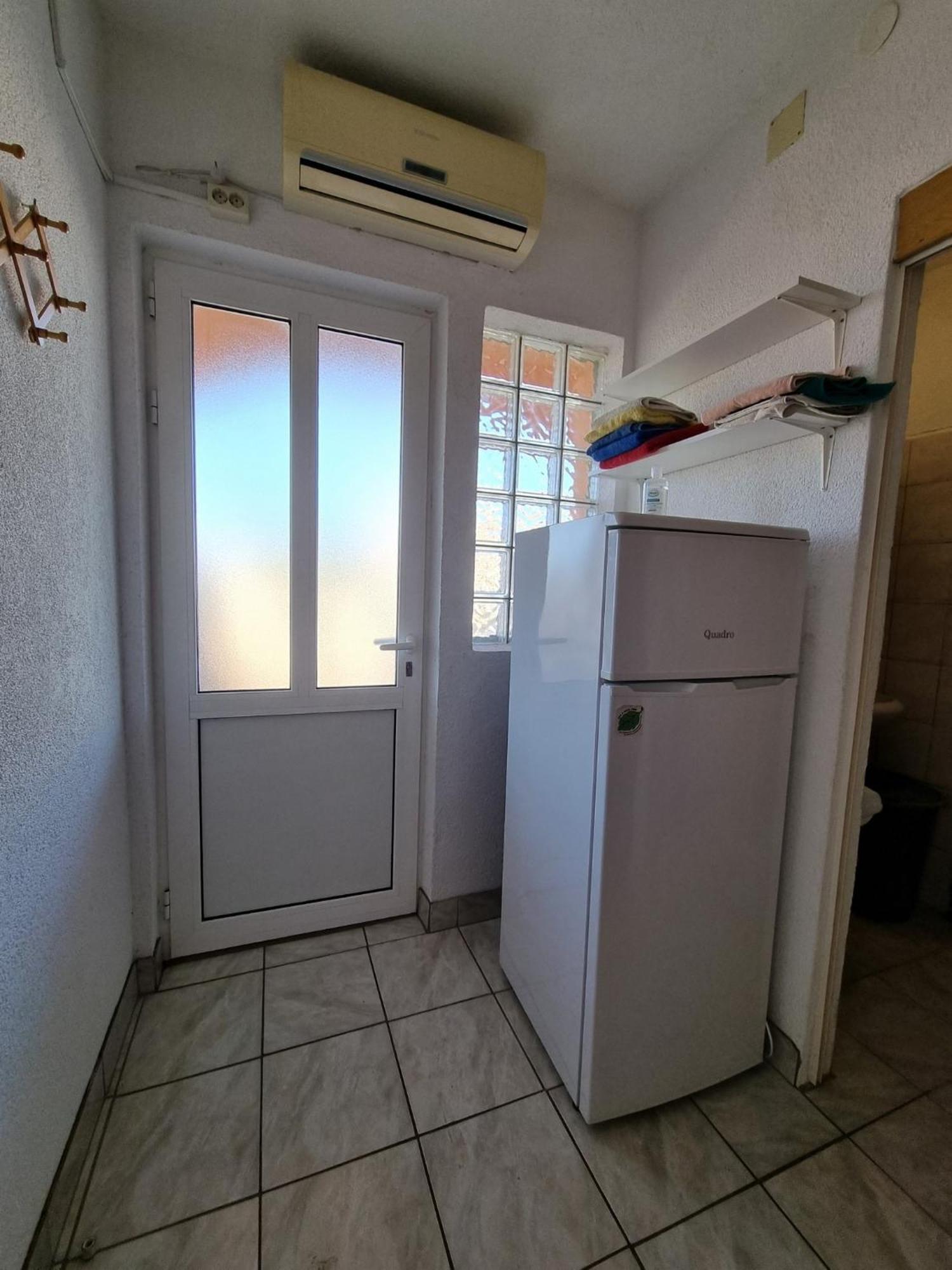 Apartments Vanja Skara Biograd Biograd Na Moru Phòng bức ảnh